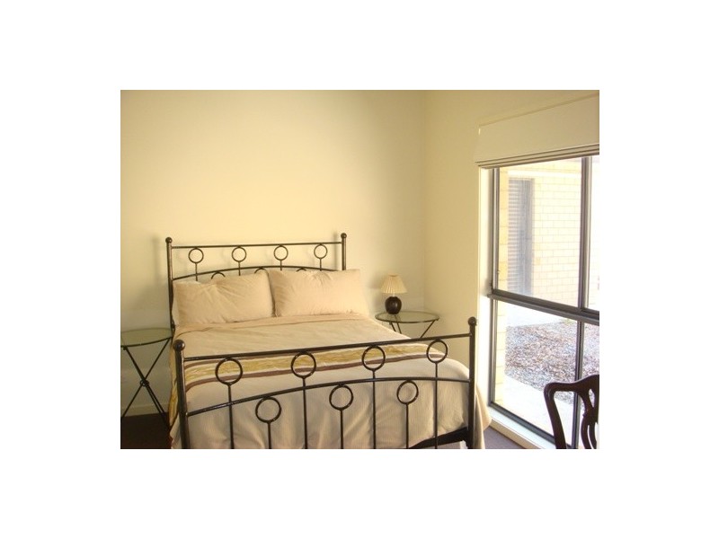 8 Springbook Court, Cashmere QLD 4500