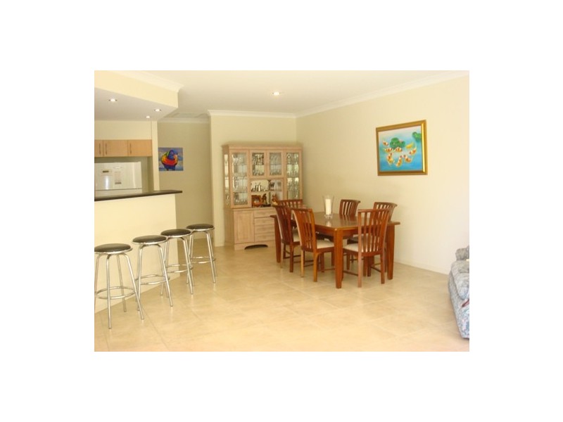 8 Springbook Court, Cashmere QLD 4500