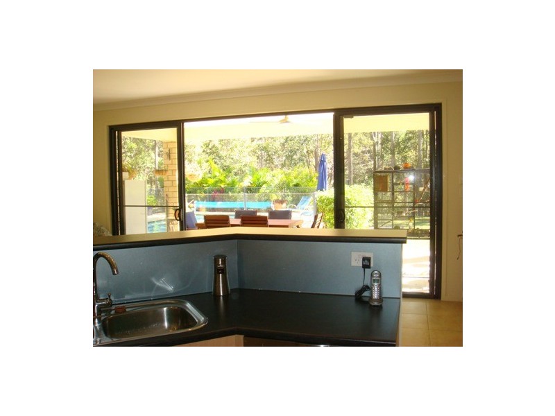 8 Springbook Court, Cashmere QLD 4500