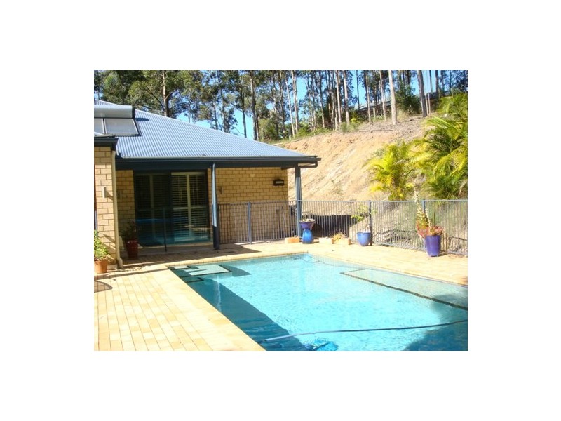 8 Springbook Court, Cashmere QLD 4500