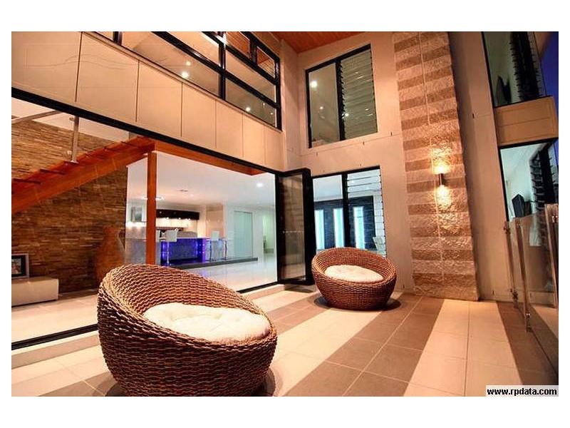 16  CREST RIDGE PDE, Brookwater QLD 4300