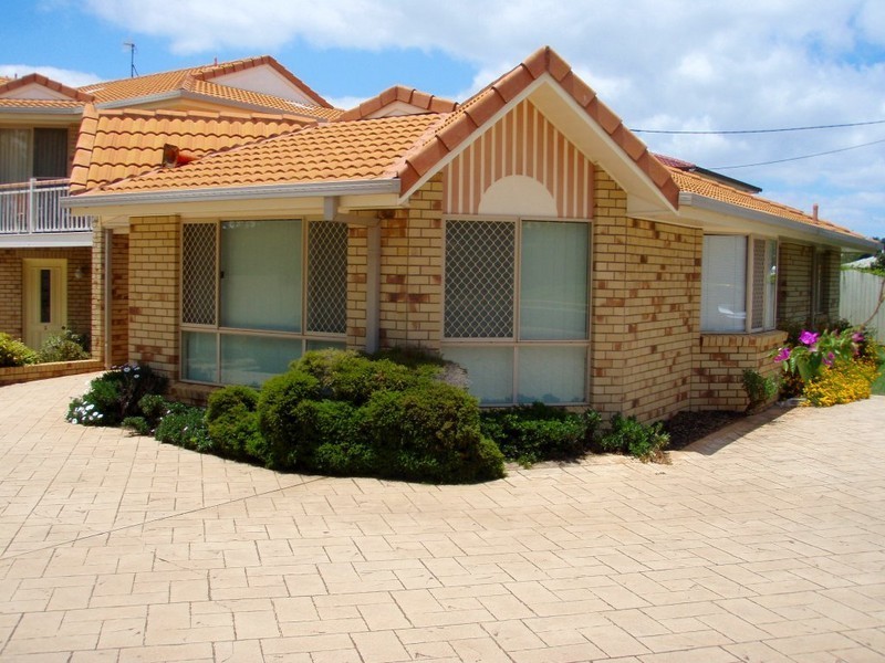Kearneys Spring QLD 4350