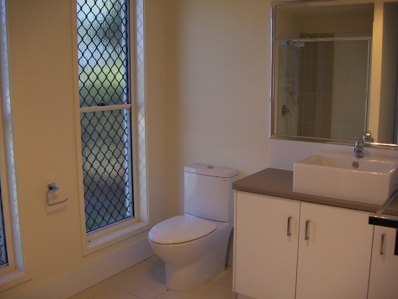 Kearneys Spring QLD 4350