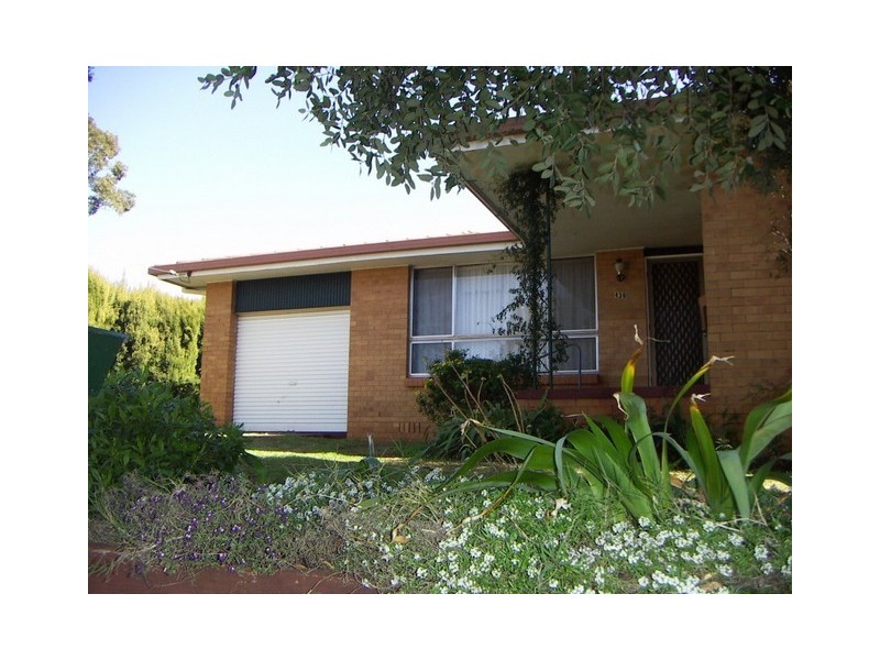 Kearneys Spring QLD 4350