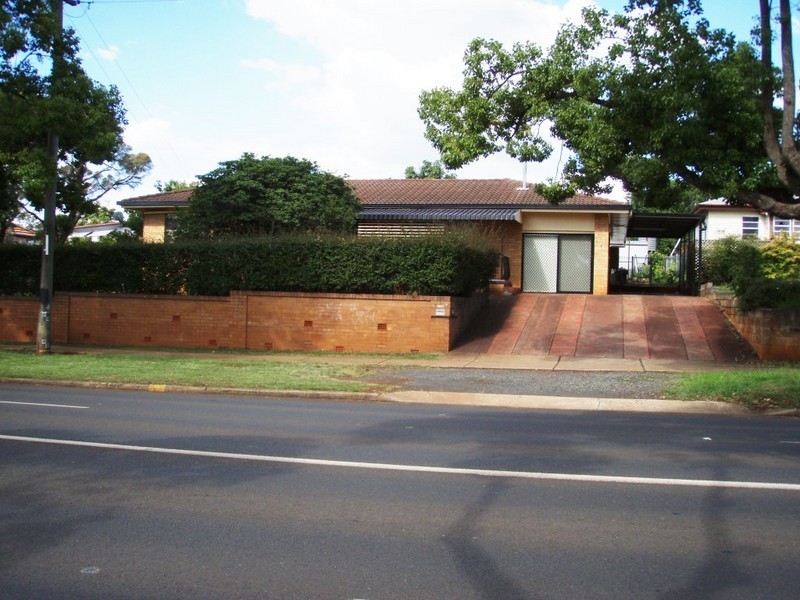 Mount Lofty QLD 4350