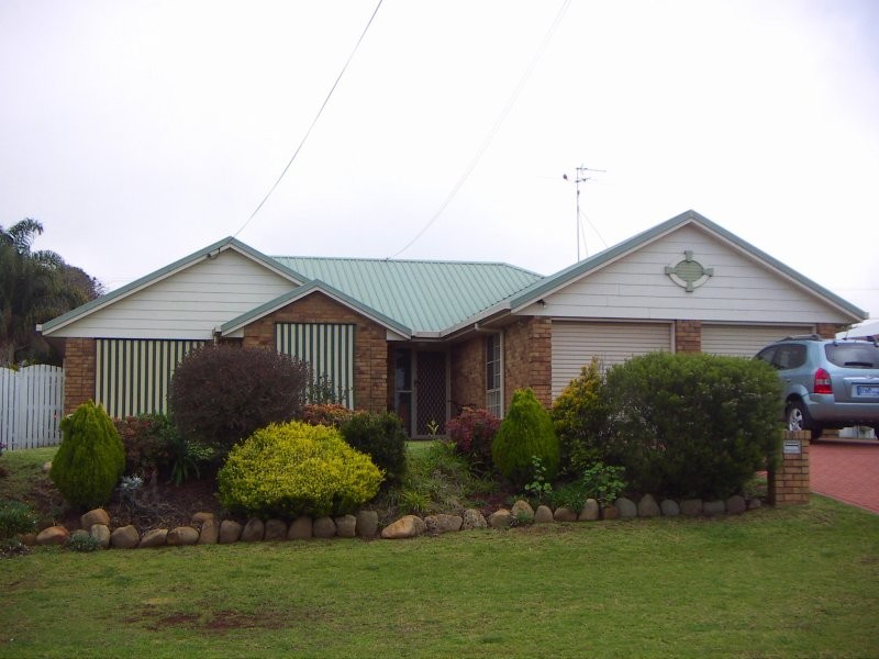 Centenary Heights QLD 4350