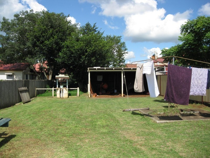 4 Edmond Street,, Newtown QLD 4350