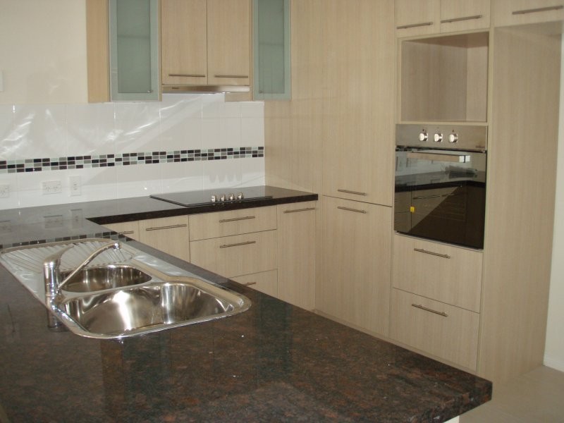 2/17 Winning Street, Toowoomba QLD 4350