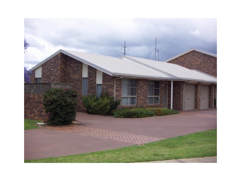 Kearneys Spring QLD 4350