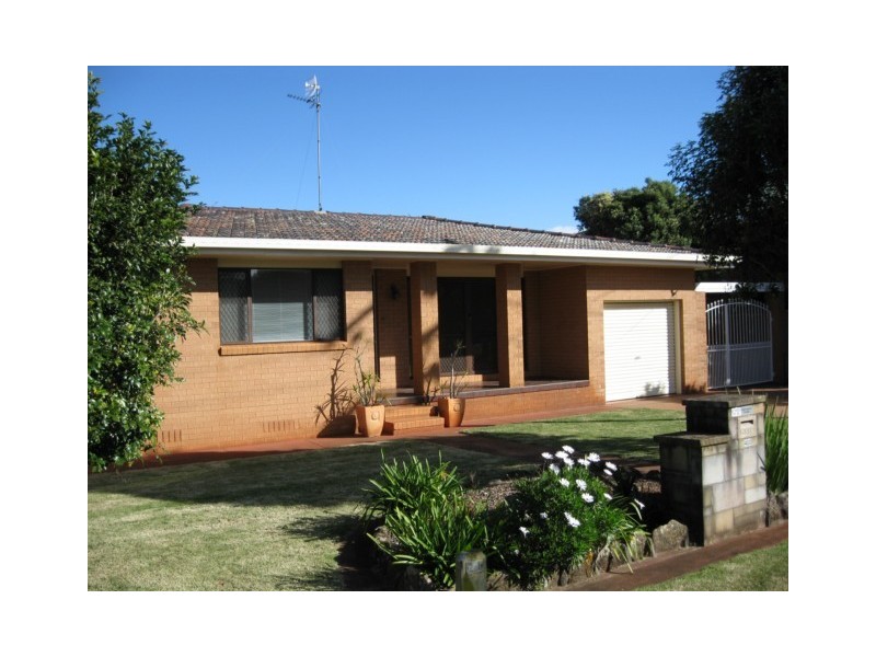 400 North Street, Toowoomba QLD 4350