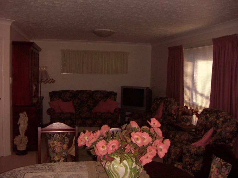 Unit 9/68 Holberton, Newtown QLD 4350