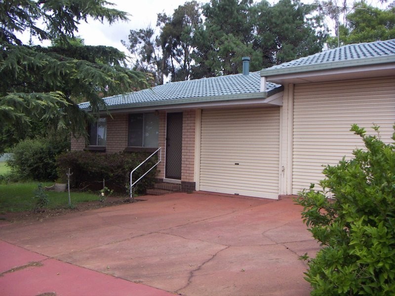 Kearneys Spring QLD 4350