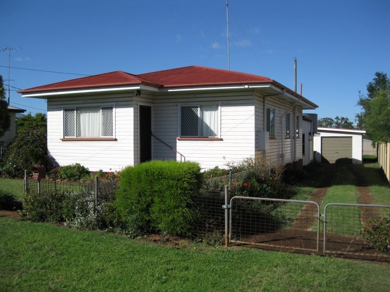 24 Phyliss, Harristown QLD 4350