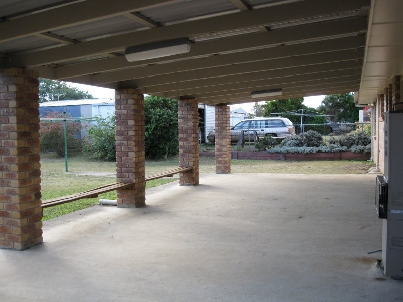 10 Gladstone Street, Wyreema QLD 4352