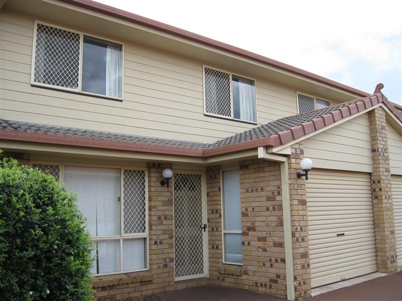 2/8 Cortess Street, Toowoomba QLD 4350