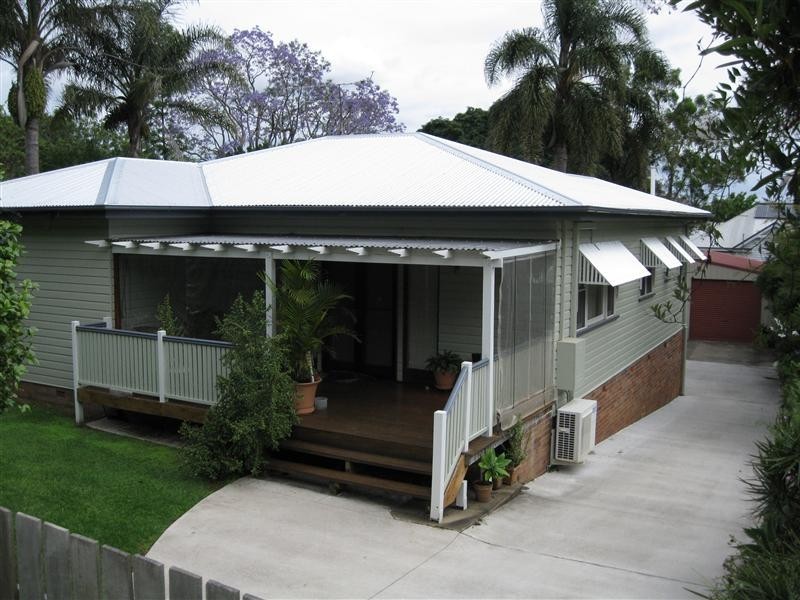 54a North Street, Mount Lofty QLD 4350