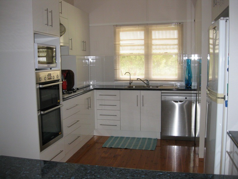 54a North Street, Mount Lofty QLD 4350