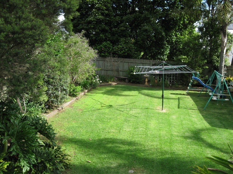 54a North Street, Mount Lofty QLD 4350