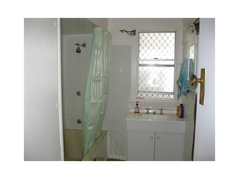 113 Anzac Avenue, Newtown QLD 4350