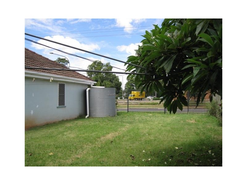 Cnr Lendrum  and Anzac Avenue, Toowoomba QLD 4350