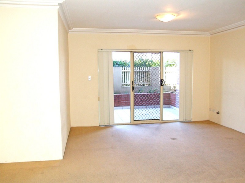 2/41-43 Railway Cres, Burwood NSW 2134