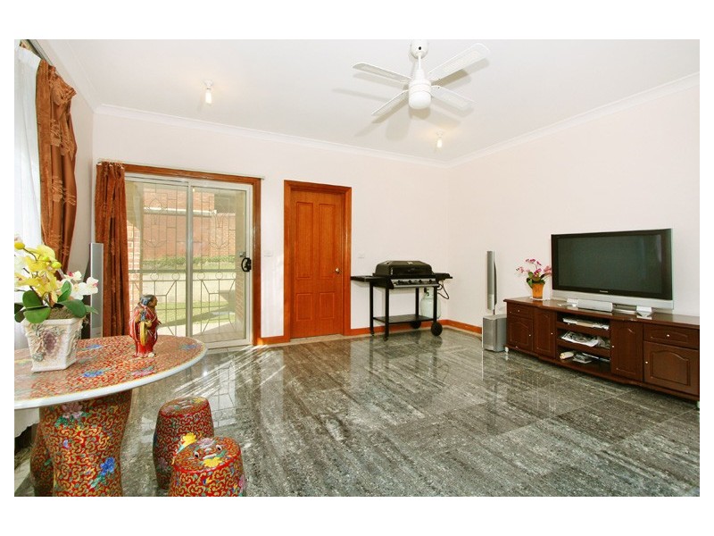 8 Wallis Ave, Strathfield NSW 2135