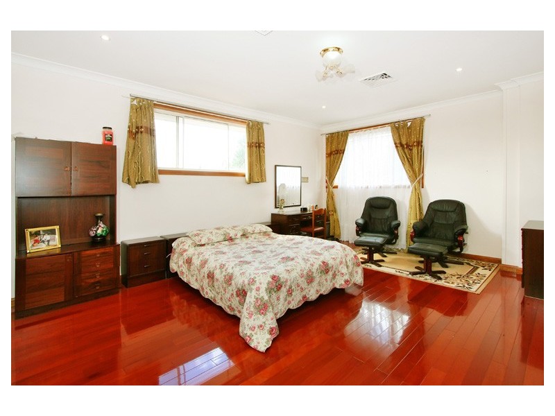8 Wallis Ave, Strathfield NSW 2135
