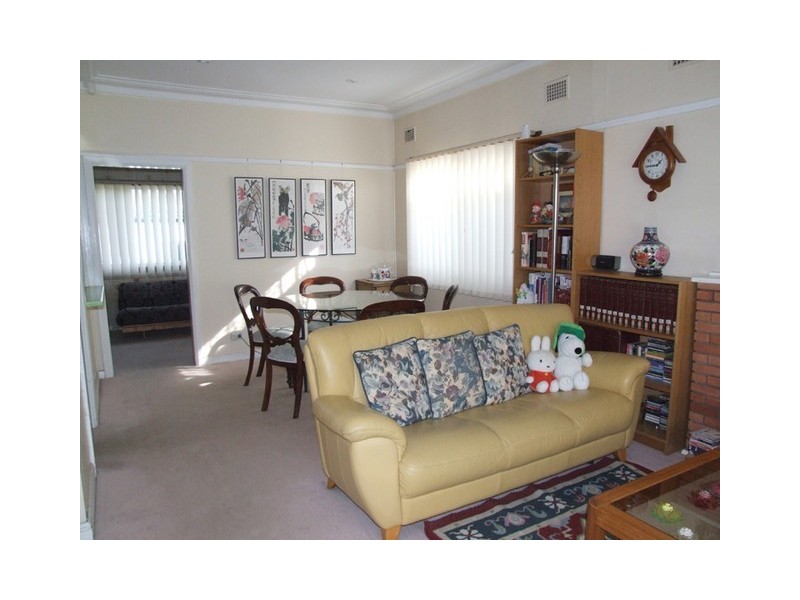 42 Walsh Ave, Croydon Park NSW 2133