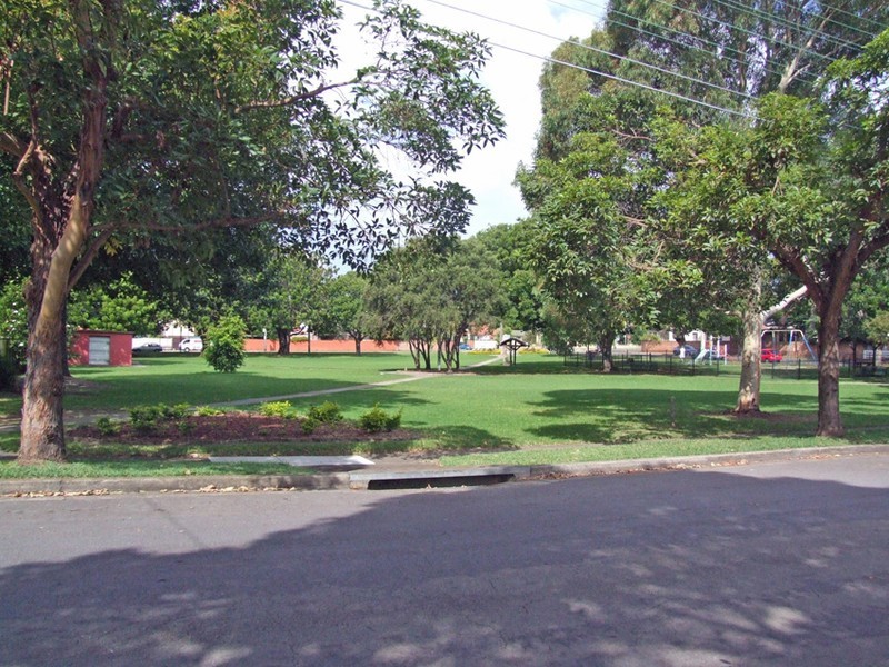 72 Mackenzie St, Concord West NSW 2138