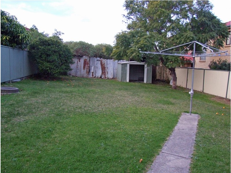 46 Vicliffe Ave, Campsie NSW 2194