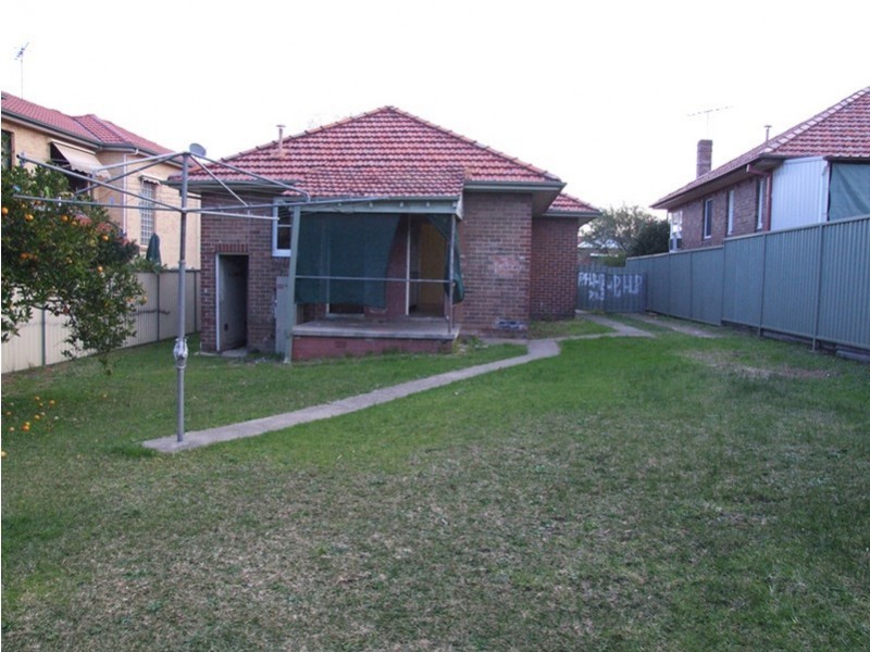 46 Vicliffe Ave, Campsie NSW 2194