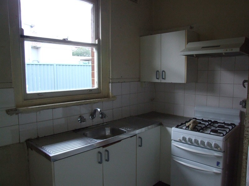 46 Vicliffe Ave, Campsie NSW 2194