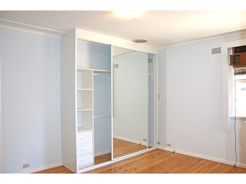 86 Shaftesbury Rd, Burwood NSW 2134