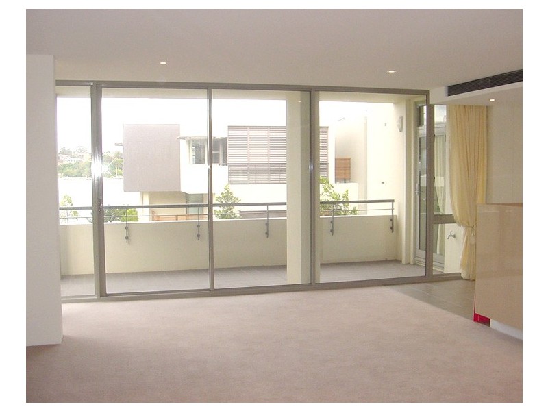 1 /18 Edgewood Cres, Cabarita NSW 2137