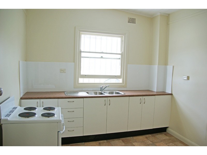 1/1 Albert Cres, Croydon NSW 2132