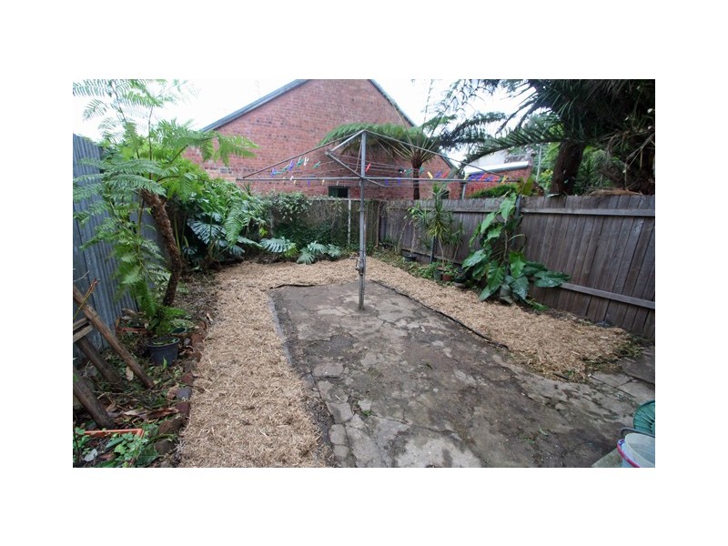 14 Whitehorse St, Newtown NSW 2042