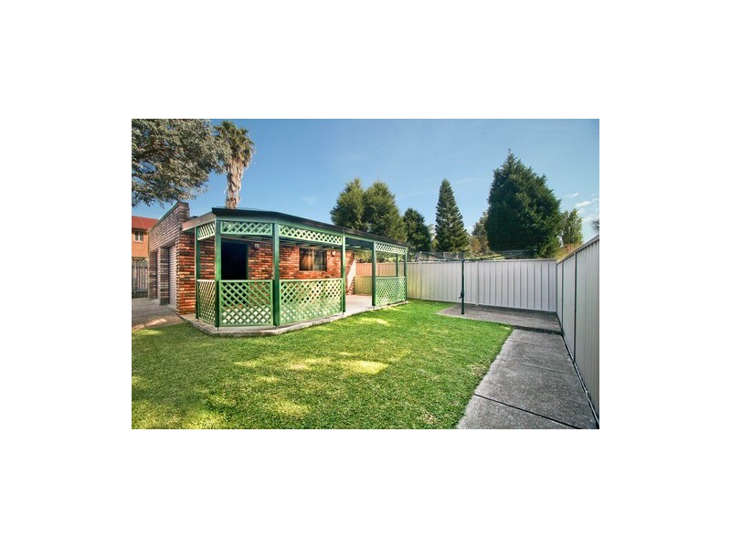 8A Kingsbury Street, Croydon Park NSW 2133