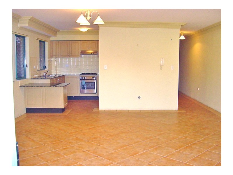 2/20 Belmore St, Burwood NSW 2134