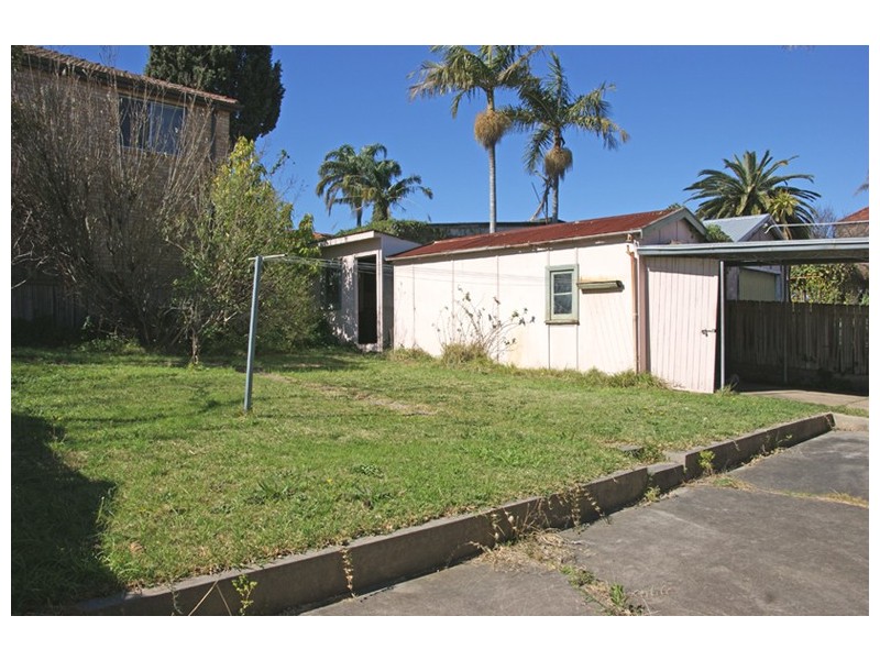 2 Quandong Avenue, Burwood NSW 2134