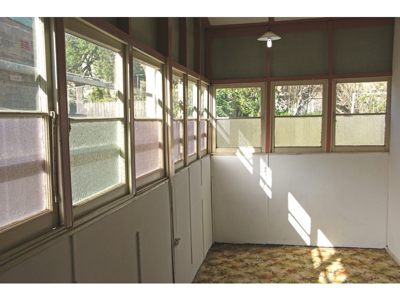 2 Quandong Avenue, Burwood NSW 2134