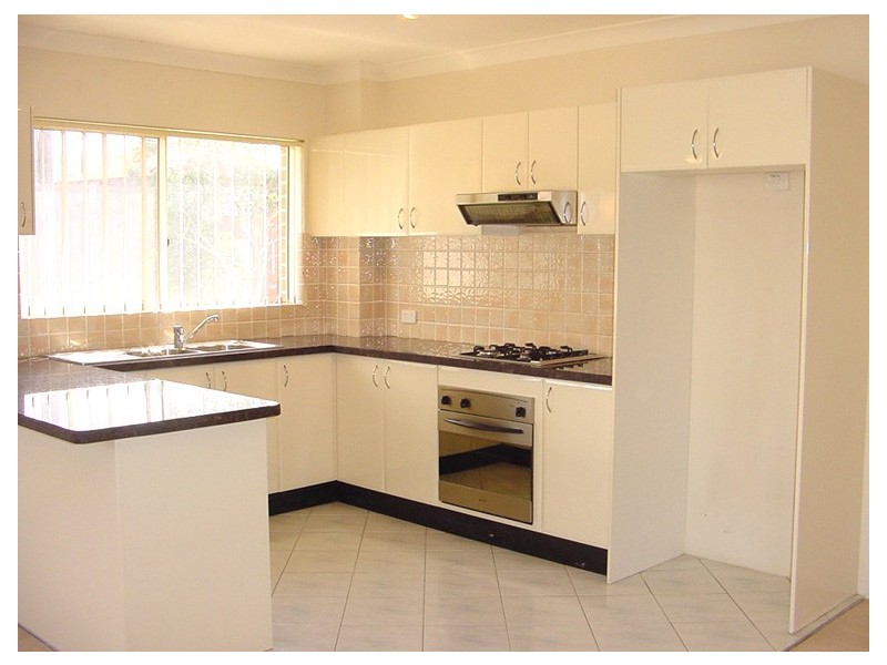 3/2 Cobden St, Enfield NSW 2136