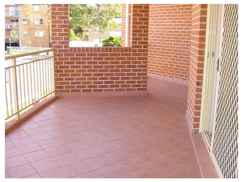 3/2 Cobden St, Enfield NSW 2136