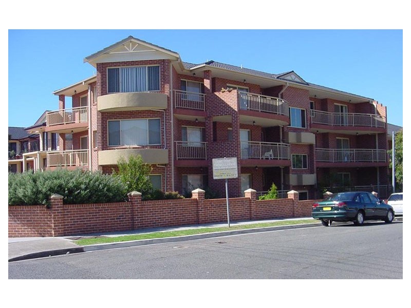 3/2 Cobden St, Enfield NSW 2136