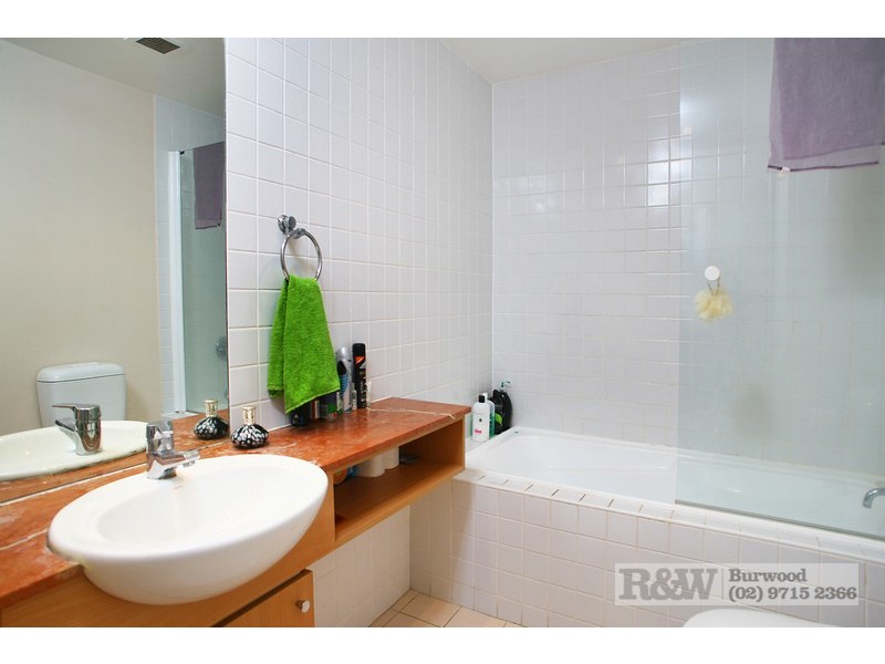 75/27 Bennelong Parkway, Wentworth Point NSW 2127