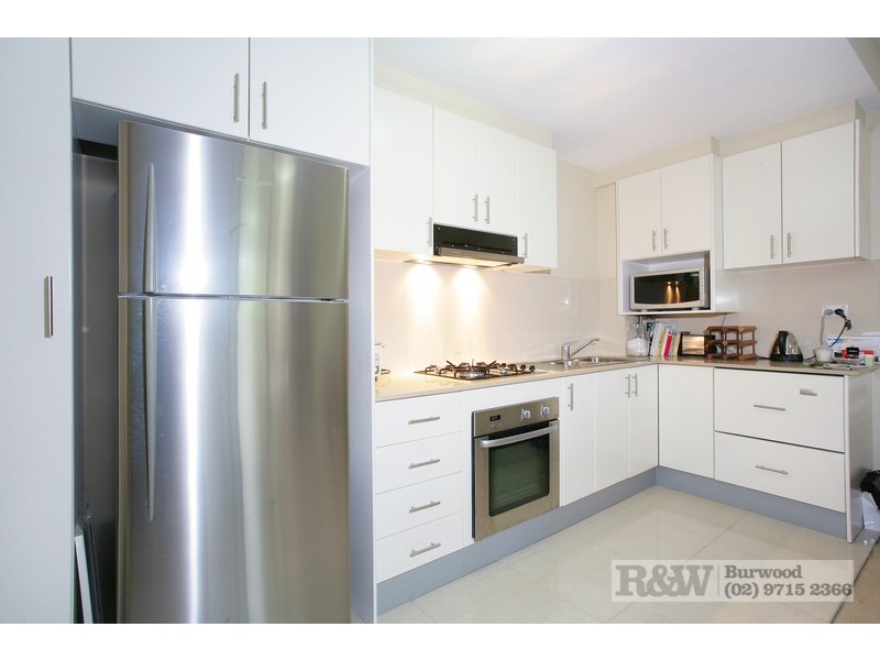 15/2  Tavistock Rd, Homebush West NSW 2140