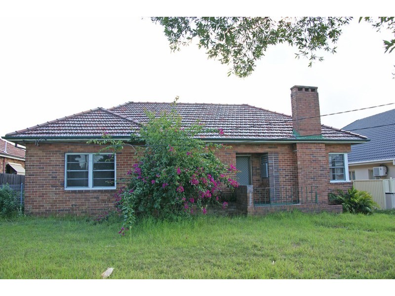 27 Ferrier Pde, Clemton Park NSW 2206