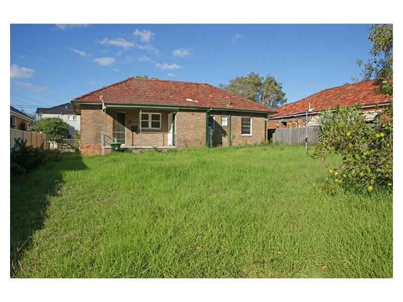 27 Ferrier Pde, Clemton Park NSW 2206