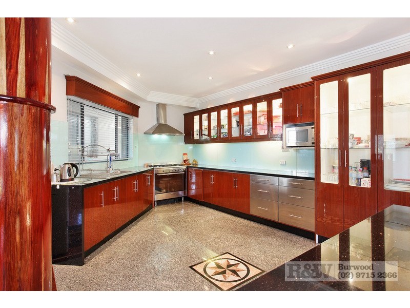 28 Adams St, Breakfast Point NSW 2137
