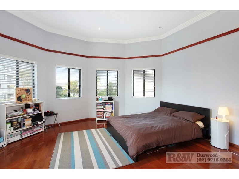 28 Adams St, Breakfast Point NSW 2137