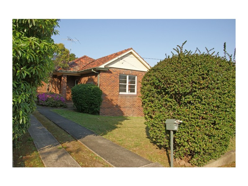 32 Vicliffe Avenue, Campsie NSW 2194